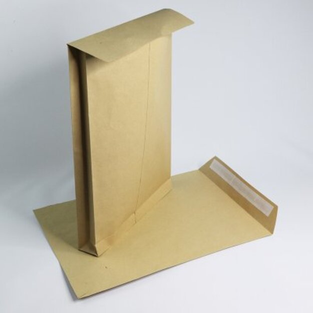 Vokai C3 324 x 458 mm, rudi, kišenė su juostele