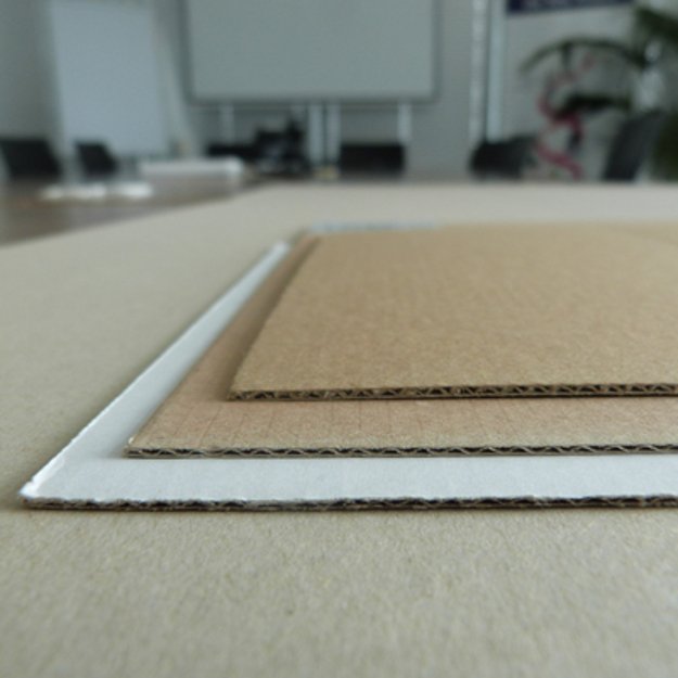 Gofro kartono lapas 1000x700mm, E banga, rudas/baltas, 300 vnt 1